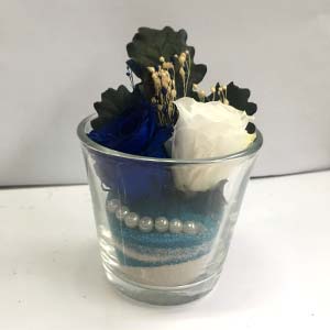 Idea regalo bicchiere in vetro con rose disidratate bianca e blu