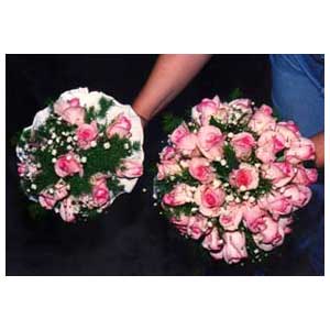 Bouquet per matrimonio per sposa e damigella con roselline