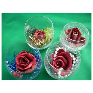 Confezioni regalo rose con cera in vasi di vetro per San Valentino